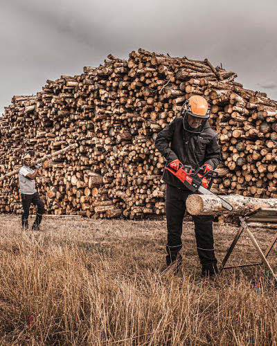 Protégez-vous des projections avec lécran grillagé pour casque BOLT 100. Idéal pour les travaux forestiers et industriels.